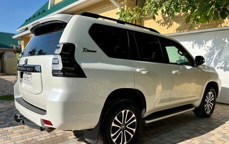 Toyota Land Cruiser Prado 150 рестайлинг 2, 2021 год, 6 900 000 рублей, 3 фотография
