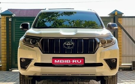 Toyota Land Cruiser Prado 150 рестайлинг 2, 2021 год, 6 900 000 рублей, 8 фотография