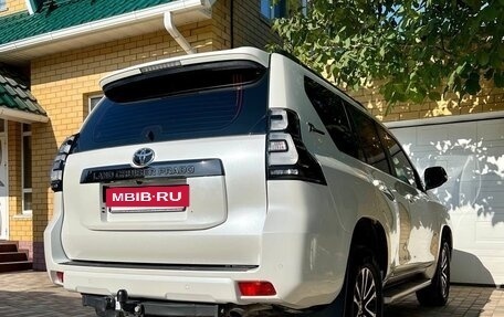 Toyota Land Cruiser Prado 150 рестайлинг 2, 2021 год, 6 900 000 рублей, 5 фотография