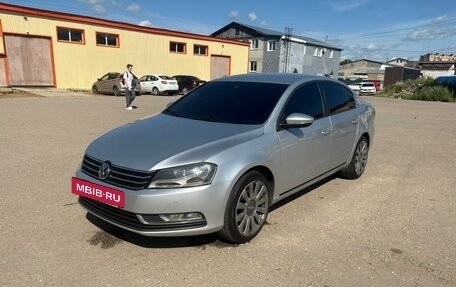Volkswagen Passat B7, 2011 год, 875 000 рублей, 2 фотография