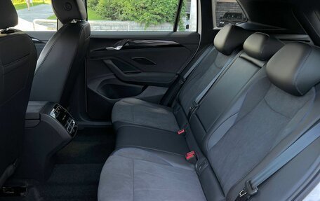 Volkswagen Tiguan, 2025 год, 4 990 000 рублей, 8 фотография