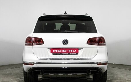 Volkswagen Touareg III, 2017 год, 3 269 700 рублей, 6 фотография