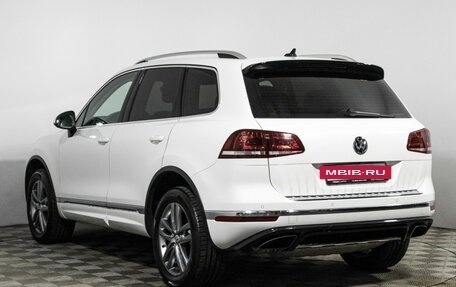 Volkswagen Touareg III, 2017 год, 3 269 700 рублей, 7 фотография