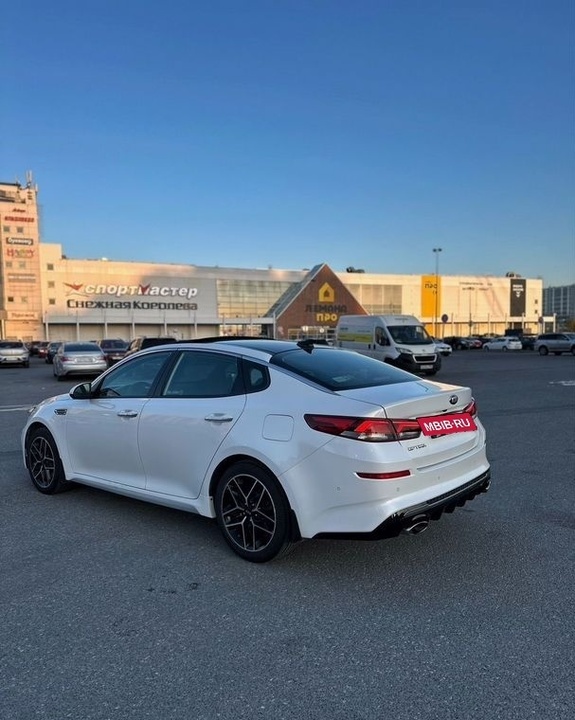 KIA Optima, 2018 год, 2 000 000 рублей, 5 фотография