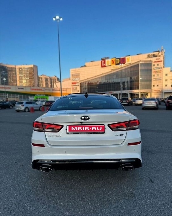KIA Optima, 2018 год, 2 000 000 рублей, 6 фотография