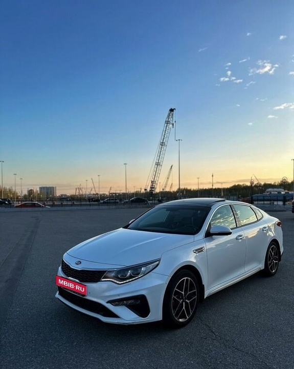 KIA Optima, 2018 год, 2 000 000 рублей, 3 фотография