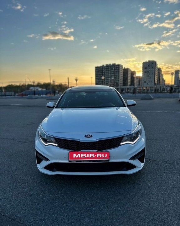KIA Optima, 2018 год, 2 000 000 рублей, 2 фотография