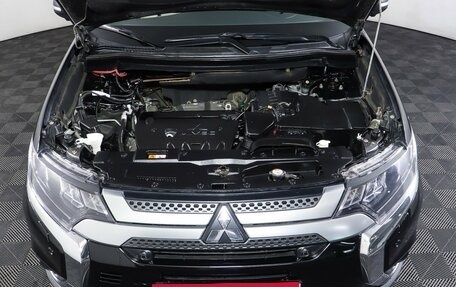 Mitsubishi Outlander III рестайлинг 3, 2019 год, 2 490 000 рублей, 9 фотография