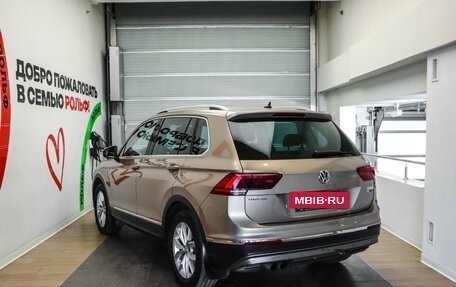 Volkswagen Tiguan II, 2017 год, 2 697 000 рублей, 4 фотография
