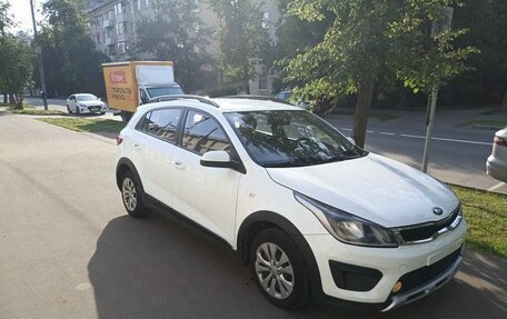 KIA Rio IV, 2018 год, 940 000 рублей, 2 фотография