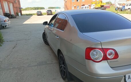 Volkswagen Passat B6, 2006 год, 700 000 рублей, 10 фотография