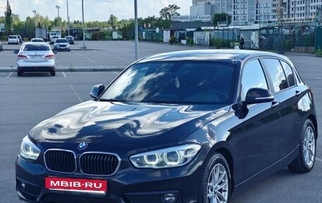 BMW 1 серия, 2018 год, 1 930 000 рублей, 6 фотография