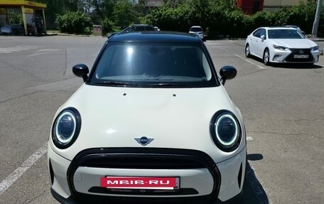 MINI Hatch, 2021 год, 2 400 000 рублей, 3 фотография