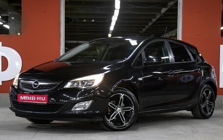 Opel Astra J, 2011 год, 749 000 рублей, 1 фотография