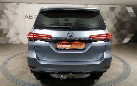 Toyota Fortuner II, 2019 год, 3 390 000 рублей, 6 фотография