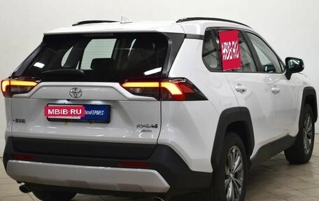 Toyota RAV4, 2024 год, 4 250 000 рублей, 4 фотография
