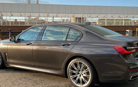 BMW 7 серия, 2019 год, 5 000 000 рублей, 4 фотография