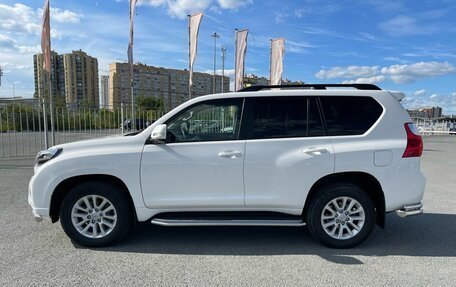 Toyota Land Cruiser Prado 150 рестайлинг 2, 2013 год, 3 649 000 рублей, 8 фотография