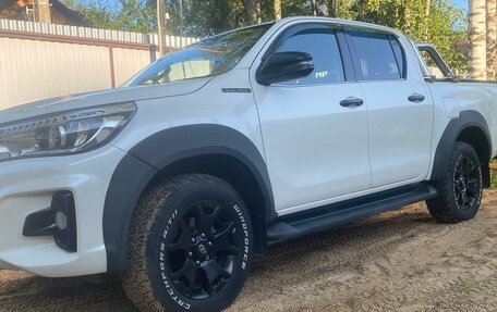 Toyota Hilux VIII, 2020 год, 4 500 000 рублей, 5 фотография