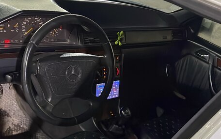Mercedes-Benz E-Класс, 1992 год, 222 222 рублей, 5 фотография
