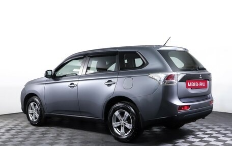 Mitsubishi Outlander III рестайлинг 3, 2012 год, 1 197 000 рублей, 7 фотография