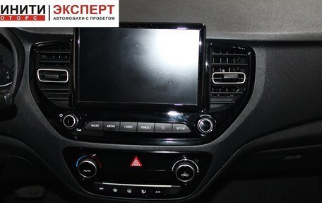 Hyundai Solaris II рестайлинг, 2021 год, 1 659 900 рублей, 8 фотография