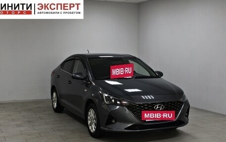 Hyundai Solaris II рестайлинг, 2021 год, 1 659 900 рублей, 3 фотография
