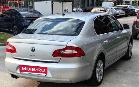 Skoda Superb III рестайлинг, 2010 год, 930 000 рублей, 3 фотография