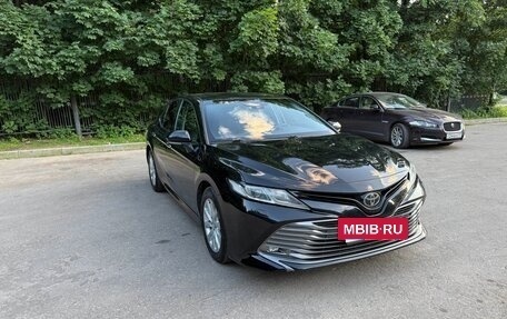 Toyota Camry, 2018 год, 2 200 000 рублей, 3 фотография