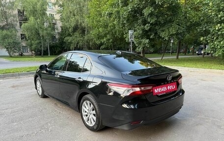 Toyota Camry, 2018 год, 2 200 000 рублей, 8 фотография
