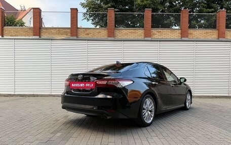 Toyota Camry, 2018 год, 2 850 000 рублей, 4 фотография