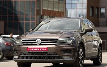 Volkswagen Tiguan II, 2019 год, 2 350 000 рублей, 3 фотография