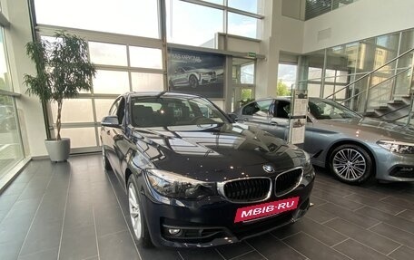 BMW 3 серия, 2019 год, 3 300 000 рублей, 3 фотография