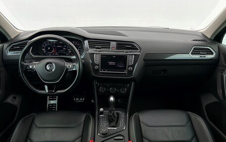 Volkswagen Tiguan II, 2017 год, 2 527 800 рублей, 7 фотография