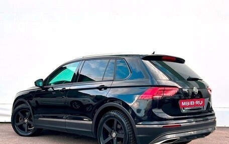 Volkswagen Tiguan II, 2017 год, 2 527 800 рублей, 4 фотография