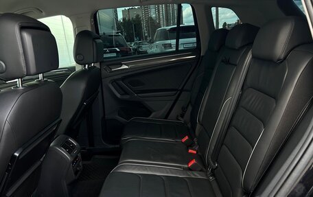 Volkswagen Tiguan II, 2017 год, 2 527 800 рублей, 12 фотография