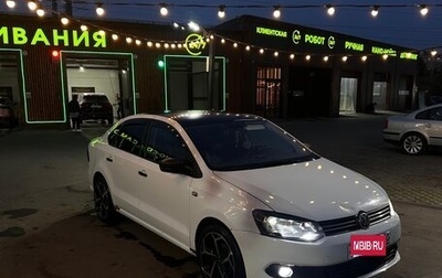 Volkswagen Polo VI (EU Market), 2015 год, 700 000 рублей, 1 фотография