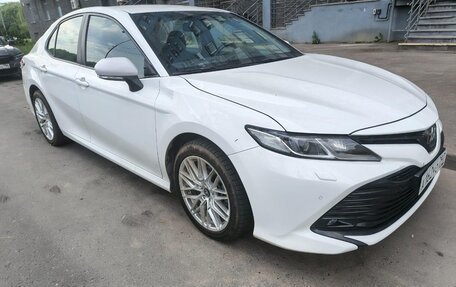 Toyota Camry, 2019 год, 2 170 000 рублей, 3 фотография