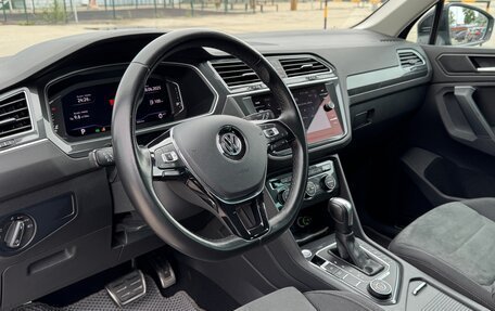 Volkswagen Tiguan II, 2019 год, 2 730 000 рублей, 16 фотография