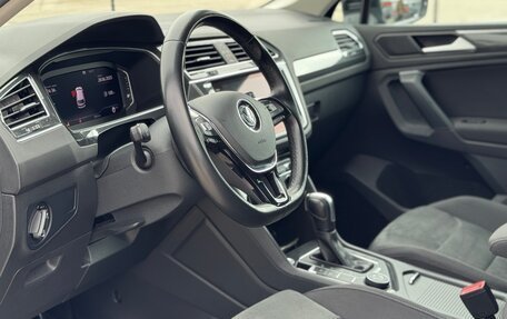 Volkswagen Tiguan II, 2019 год, 2 730 000 рублей, 18 фотография