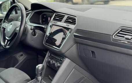 Volkswagen Tiguan II, 2019 год, 2 730 000 рублей, 19 фотография