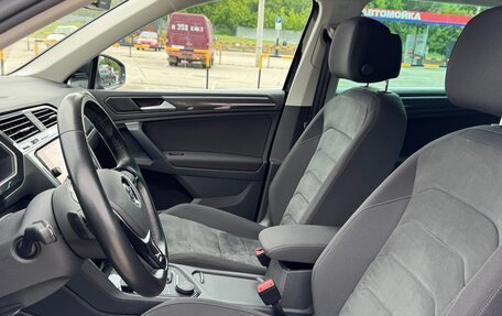 Volkswagen Tiguan II, 2019 год, 2 730 000 рублей, 21 фотография