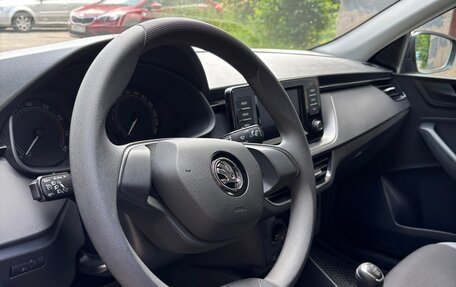 Skoda Rapid II, 2021 год, 1 700 000 рублей, 13 фотография