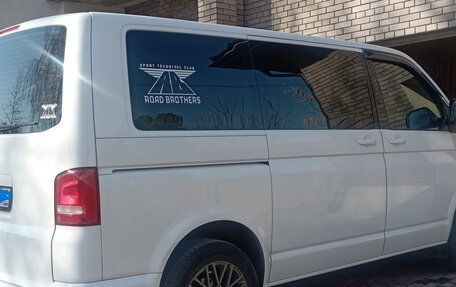 Volkswagen Caravelle T5, 2011 год, 1 900 000 рублей, 8 фотография