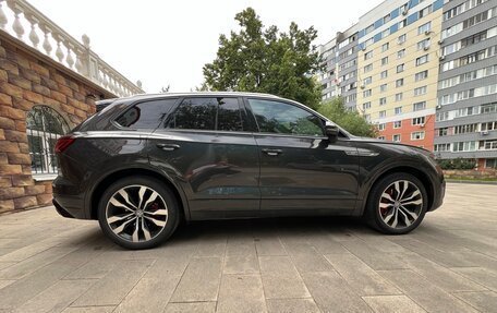 Volkswagen Touareg III, 2019 год, 6 000 000 рублей, 10 фотография