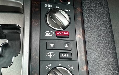 Toyota Land Cruiser 200, 2011 год, 4 200 000 рублей, 9 фотография