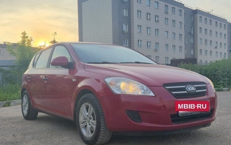 KIA cee'd I рестайлинг, 2007 год, 585 000 рублей, 2 фотография