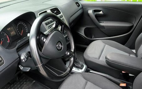 Volkswagen Polo VI (EU Market), 2017 год, 1 100 000 рублей, 7 фотография