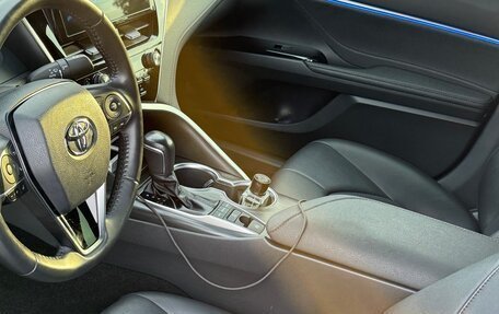 Toyota Camry, 2022 год, 3 900 000 рублей, 9 фотография
