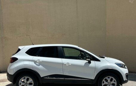Renault Kaptur I рестайлинг, 2017 год, 1 500 000 рублей, 3 фотография